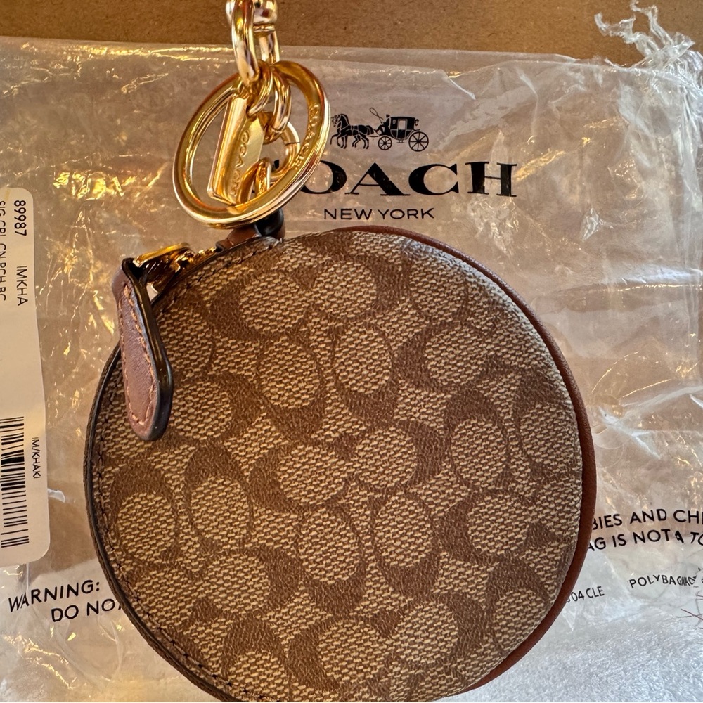 Coach Khaki and Brown Signature Coin Pouch Gold tone keychain NWT retails $128